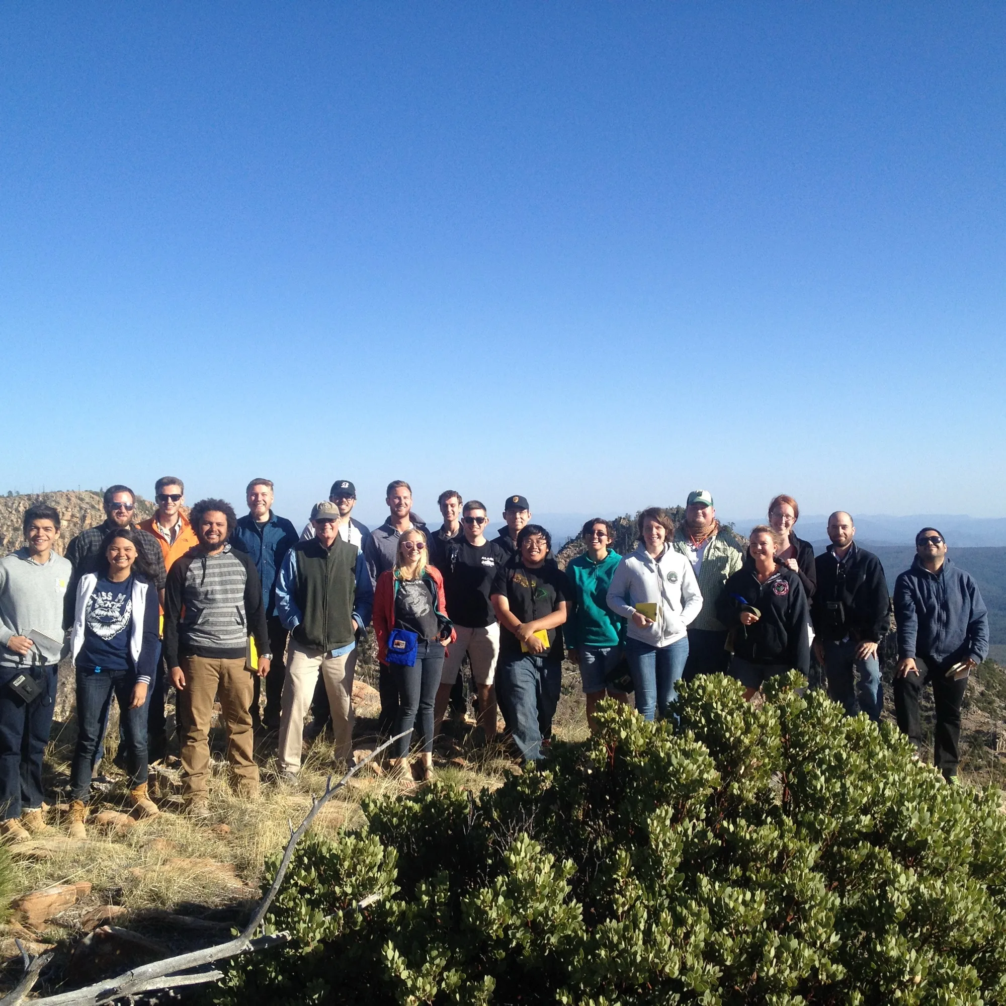 Students at the edge of the Mogollon Rim